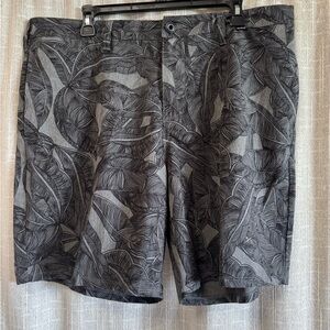 Hurley Gray Tropical Leaf Flat-Front Shorts